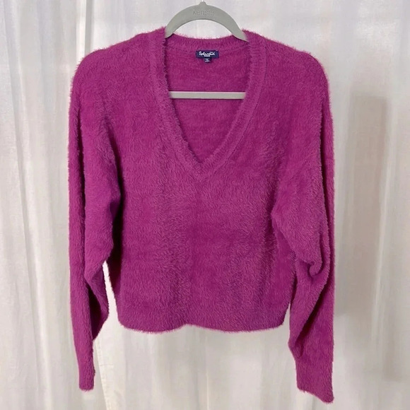 SPLENDID Fuzzy V-Neck Pullover Sweater, Size M - Picture 2 of 7